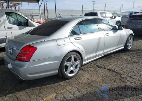 2008 Mercedes-Benz S 550 z USA, uszkodzony, nr VIN WDDNG71X58A215407